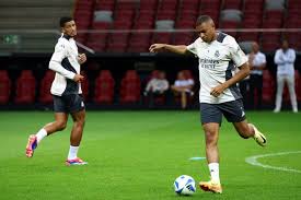 爱游戏体育：足坛消息：欧冠杯比利亚雷亚尔轻取尤文图斯 晋升八强